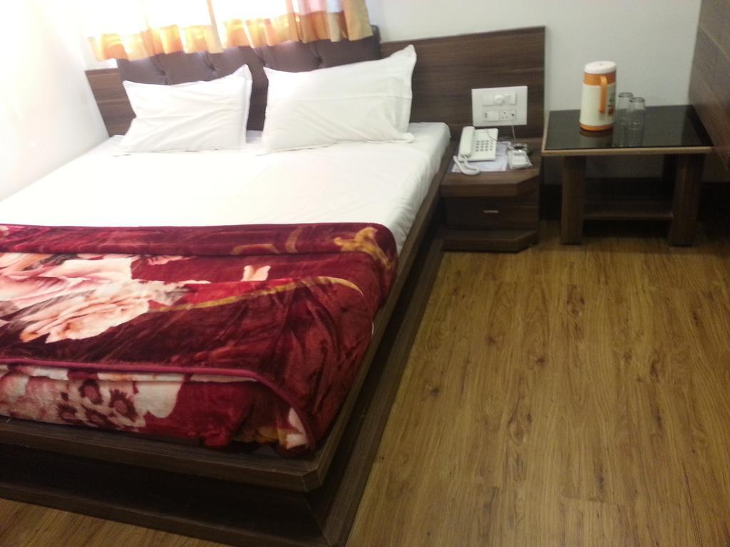 Hotel Oasis Βομβάη Δωμάτιο φωτογραφία
